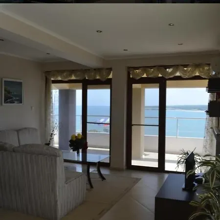 Panoramic View * ريزوفو